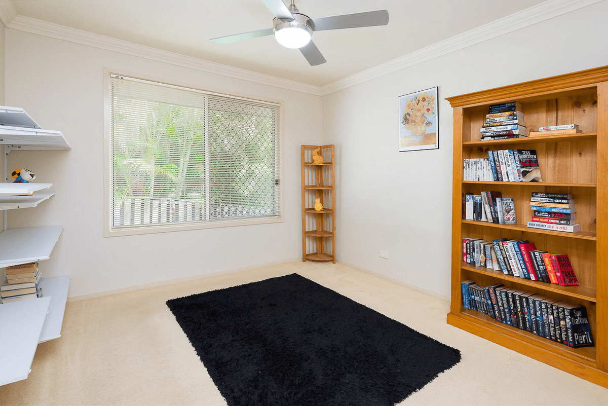 5 Ainslie Street, Pacific Pines, QLD 4211