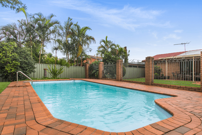 37 Elouera Crescent, MOOREBANK, NSW 2170