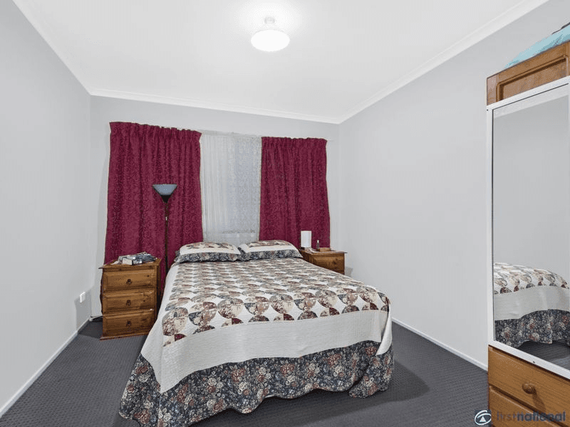 8 Jonquil Close, BATEAU BAY, NSW 2261