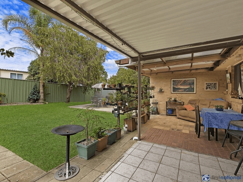 8 Jonquil Close, BATEAU BAY, NSW 2261