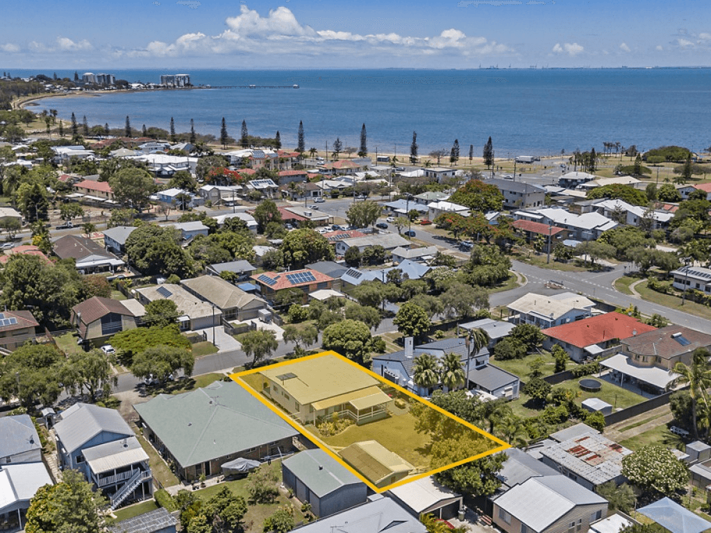 18 Yacht St, Clontarf, QLD 4019