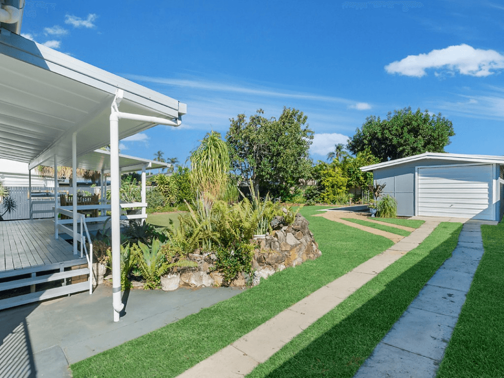 18 Yacht St, Clontarf, QLD 4019