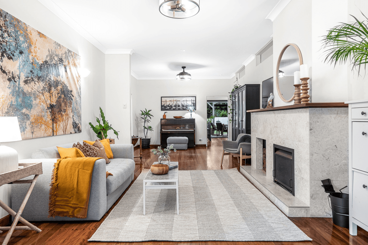 25 Wolsey Parade, Wynnum, QLD 4178