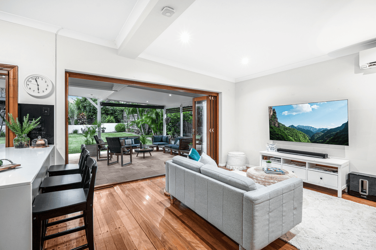 25 Wolsey Parade, Wynnum, QLD 4178