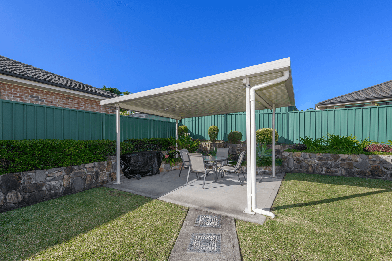 17 Basswood Crescent, FLETCHER, NSW 2287