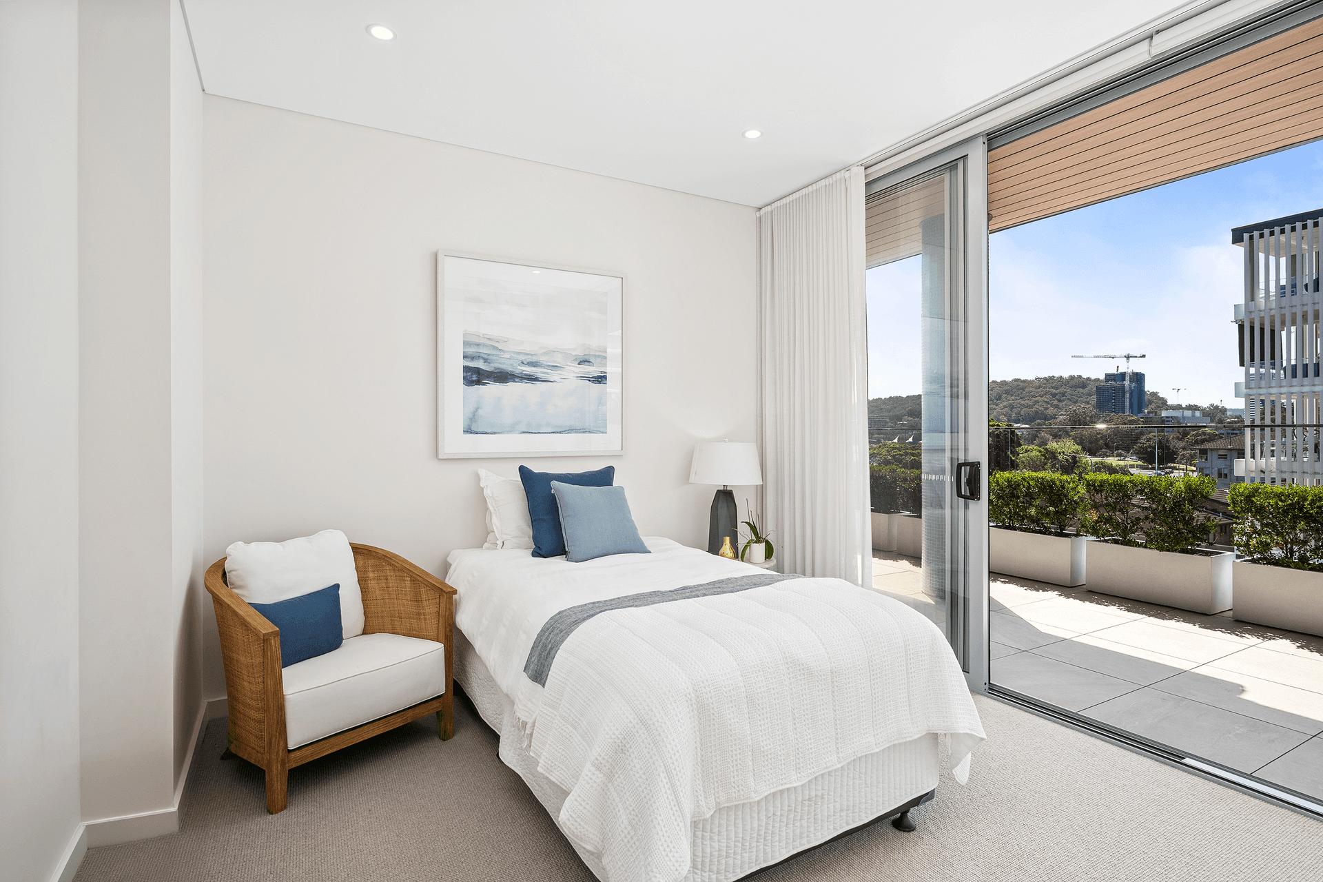 401/7 Lynn Avenue, Point Frederick, NSW 2250