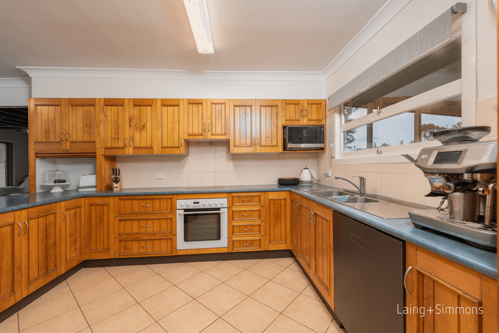 50 Holloways Lane, Armidale, NSW 2350