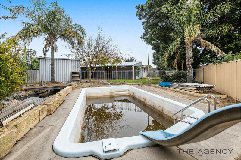 21 Aralia Way, Forrestfield, WA 6058