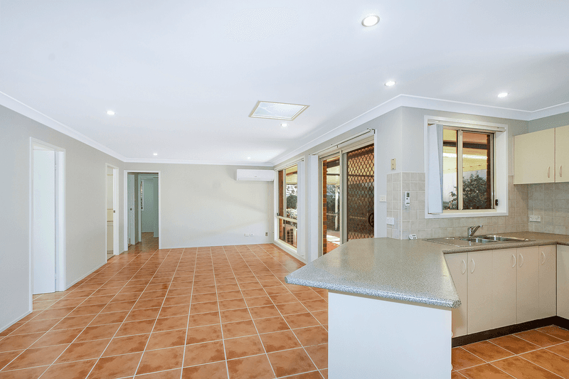 27 Nicole Close, Watanobbi, NSW 2259