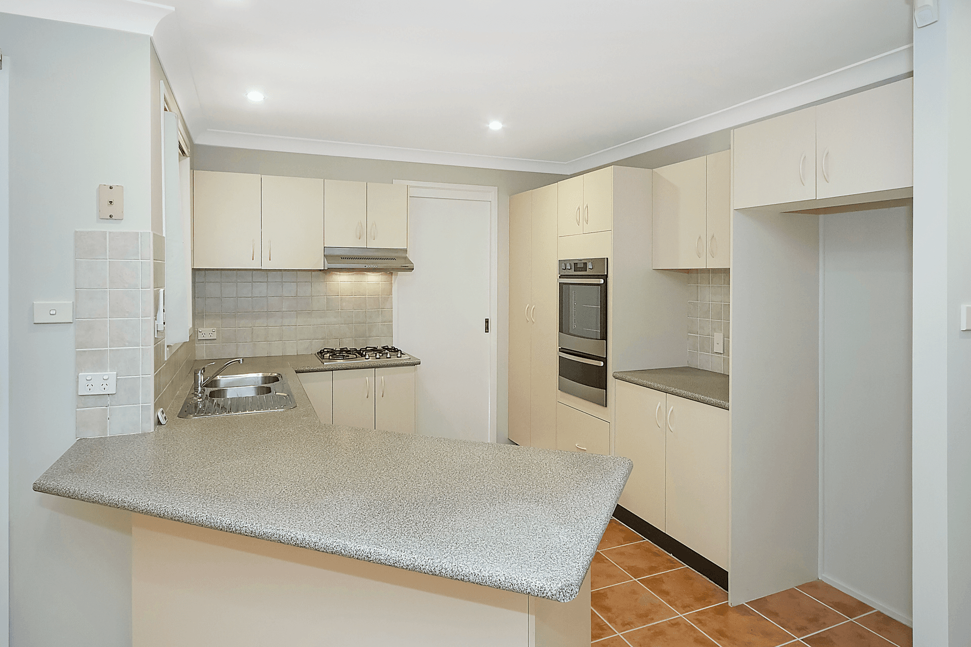 27 Nicole Close, Watanobbi, NSW 2259