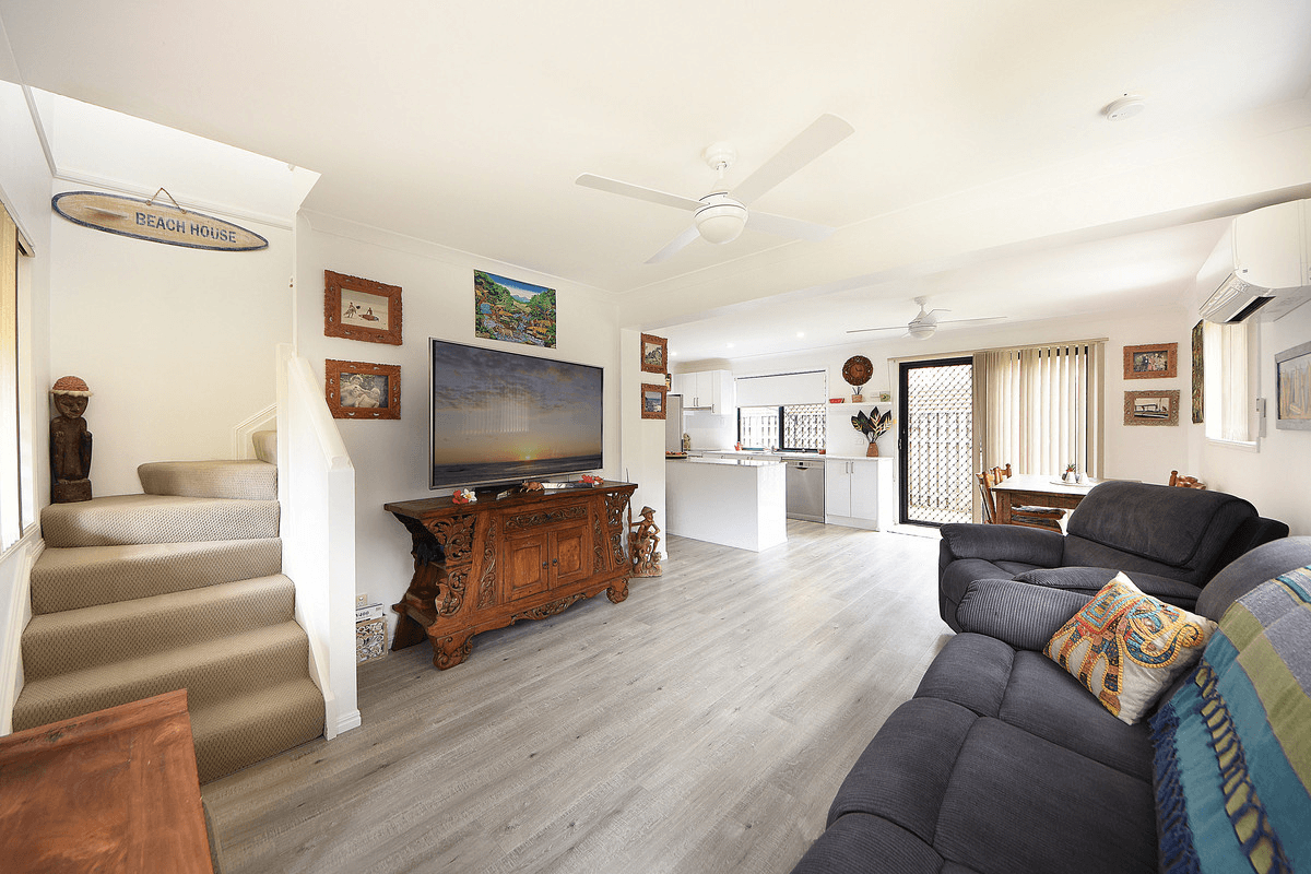 1/4 Burleigh Glen Court, Burleigh Heads, QLD 4220