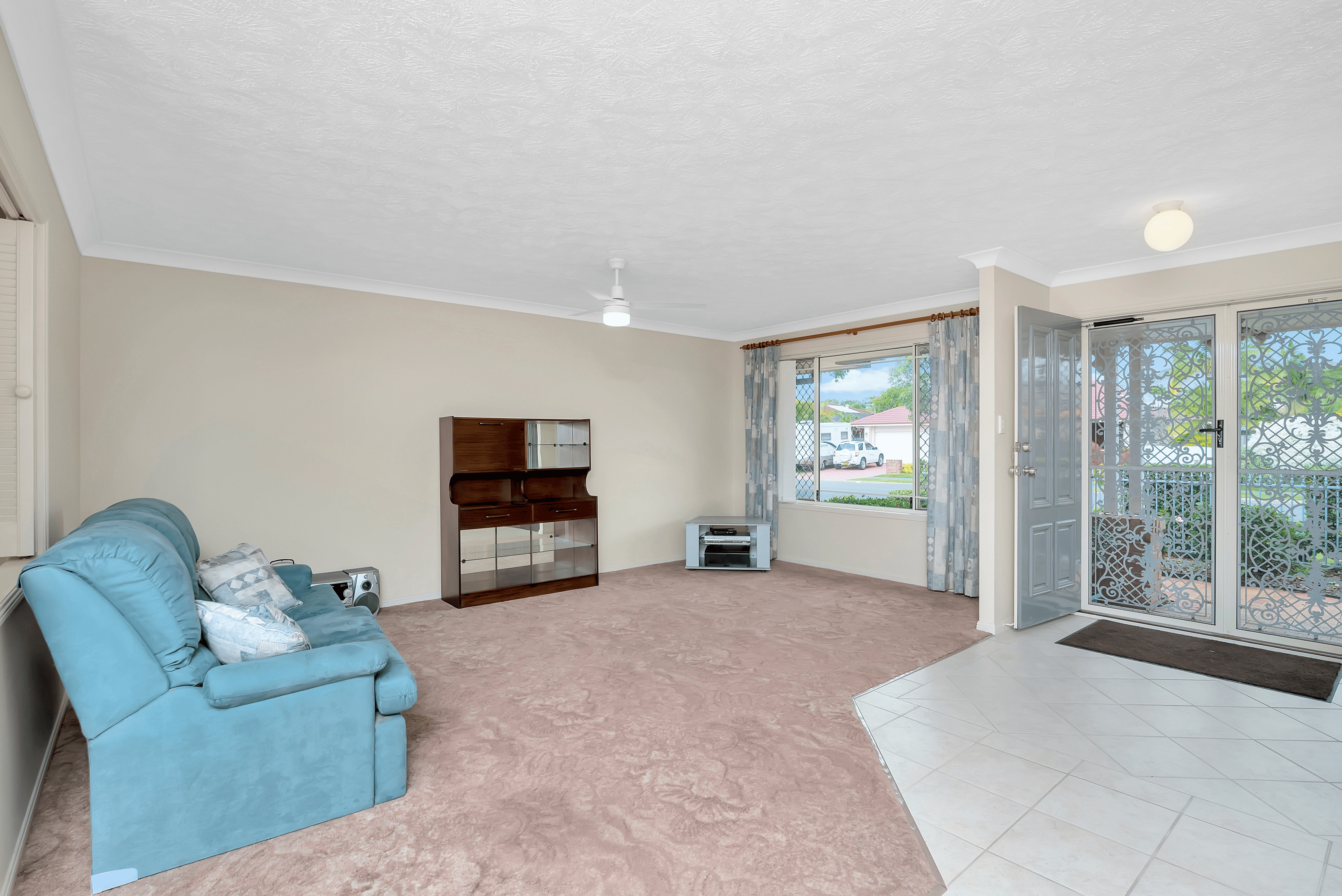 92 Avondale Drive, BANORA POINT, NSW 2486