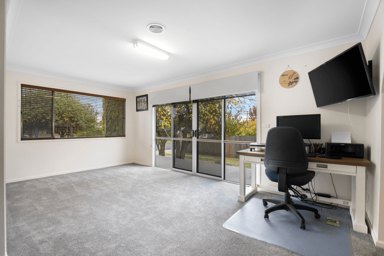 207 Chapel Street, ARMIDALE, NSW 2350