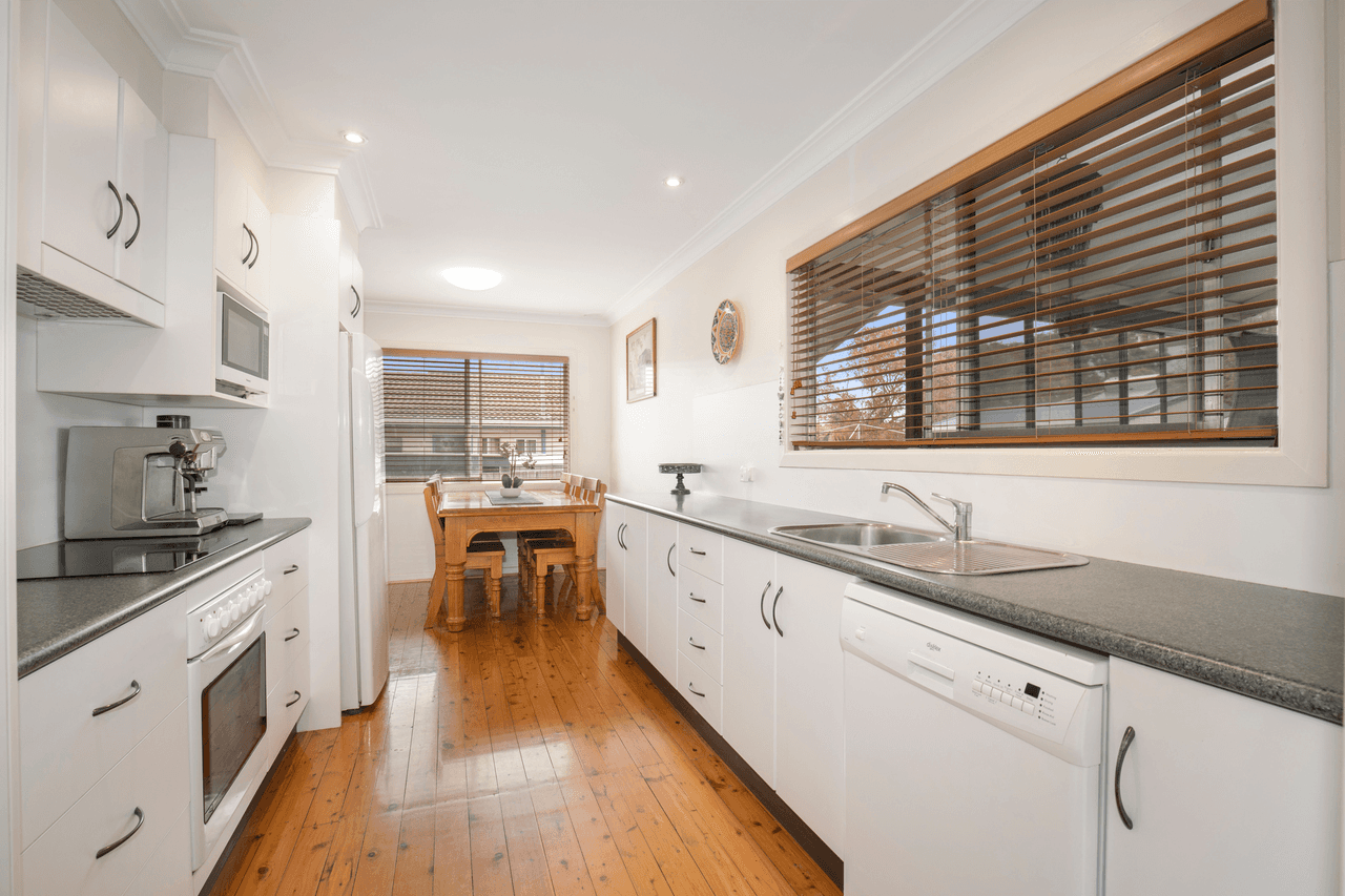 207 Chapel Street, ARMIDALE, NSW 2350