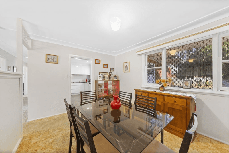 15 Robin Crescent, Woy Woy, NSW 2256