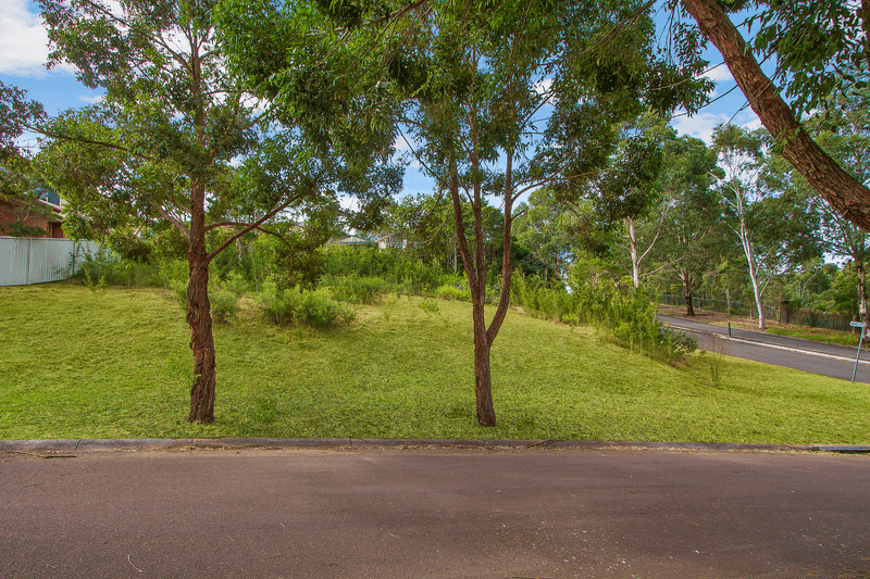 1 Weaver Crescent, Watanobbi, NSW 2259