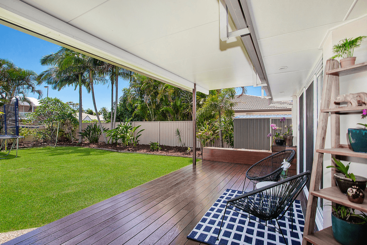 51 Pintail Crescent, BURLEIGH WATERS, QLD 4220