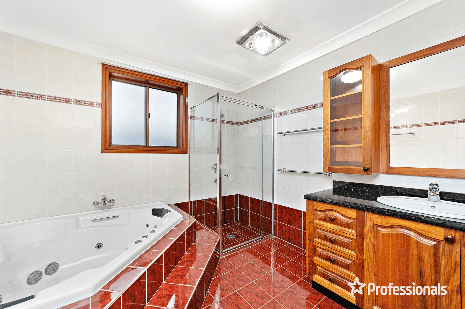 4 Cooks Avenue, Canterbury, NSW 2193