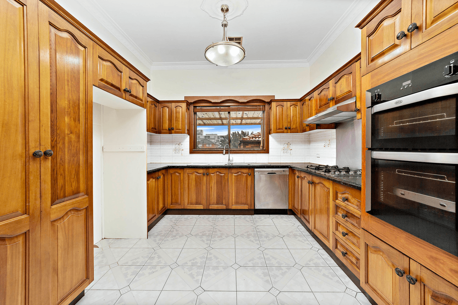 4 Cooks Avenue, Canterbury, NSW 2193