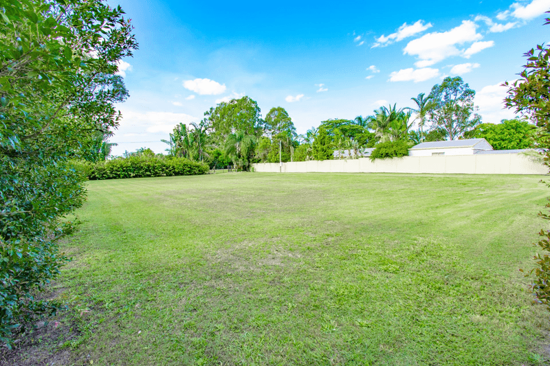 132 Investigator Ave, COOLOOLA COVE, QLD 4580