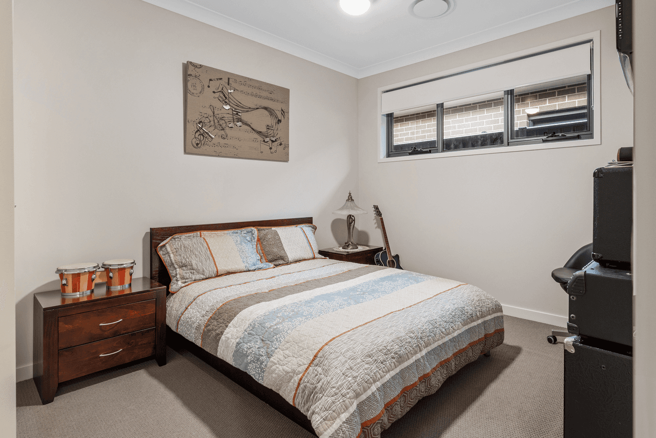 16 Hodgson Street, ORAN PARK, NSW 2570