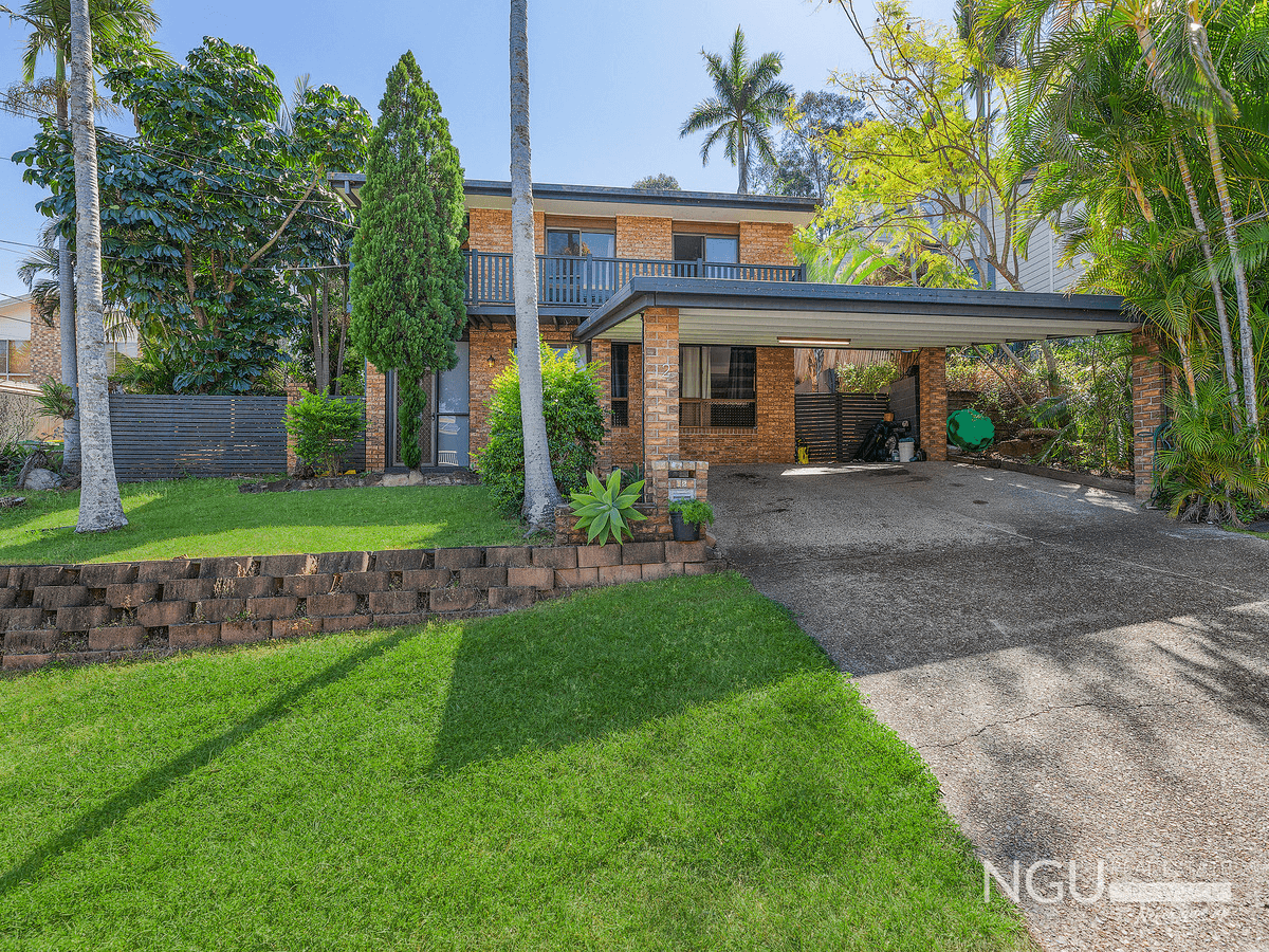 12 Pitceathly Street, Bundamba, QLD 4304