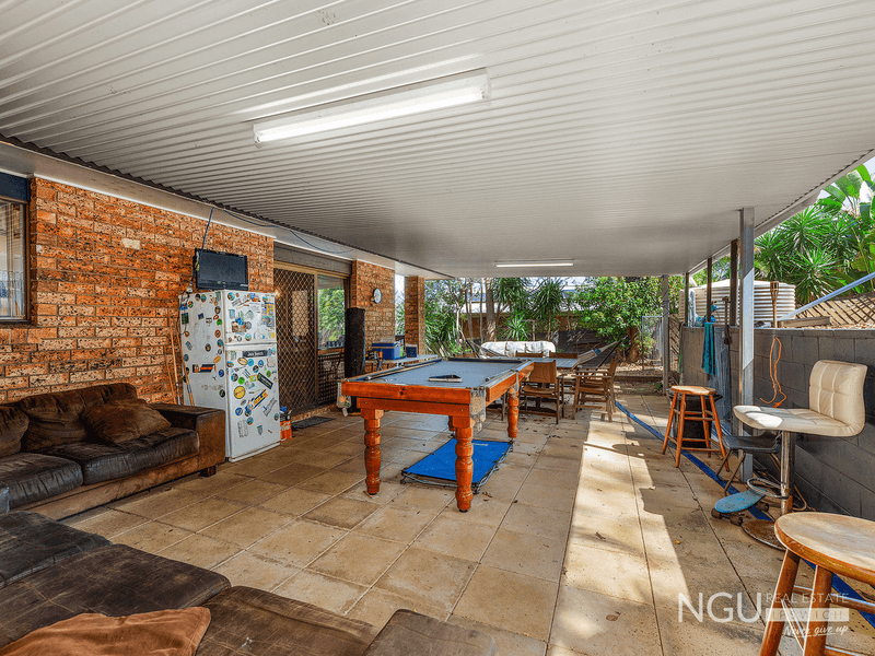 12 Pitceathly Street, Bundamba, QLD 4304