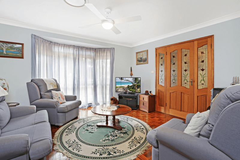 12 Stephenson Place, Currans Hill, NSW 2567