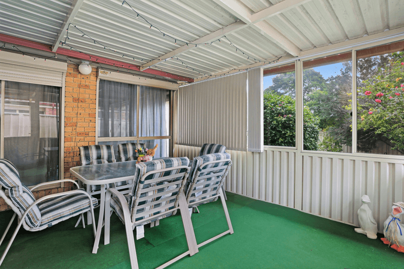 12 Stephenson Place, Currans Hill, NSW 2567