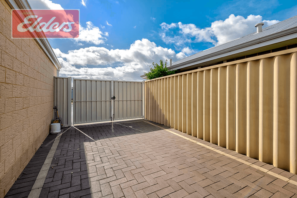 10 Reuben Way, MILLBRIDGE, WA 6232