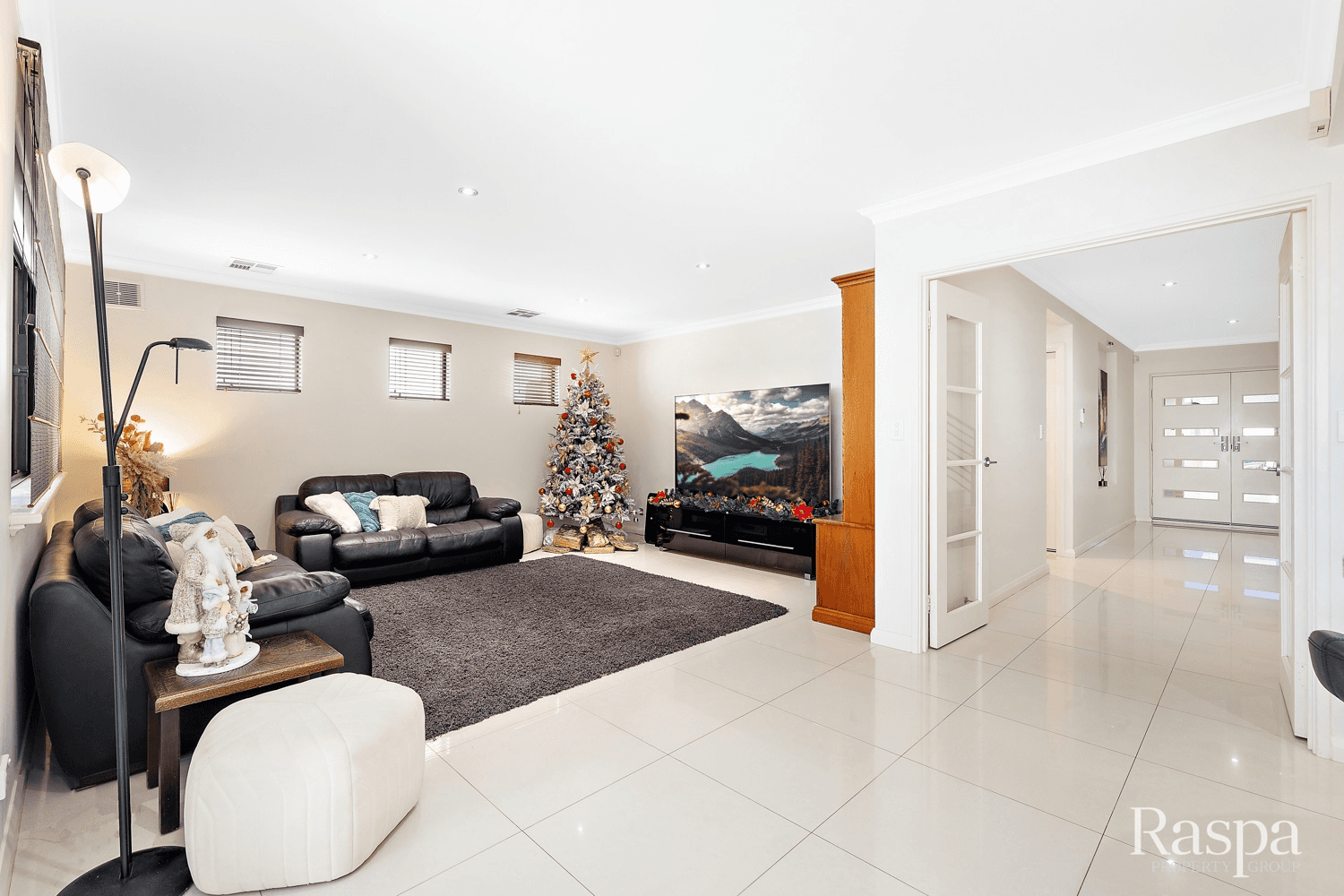 9 Newark Turn, North Coogee, WA 6163