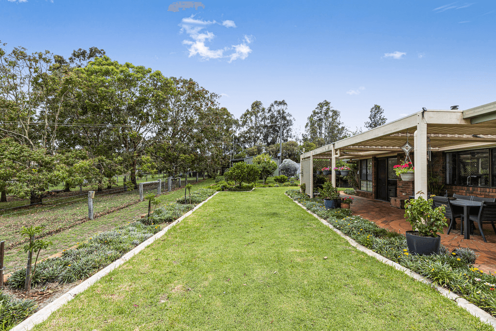 60 Steinberg Road, HIGHFIELDS, QLD 4352