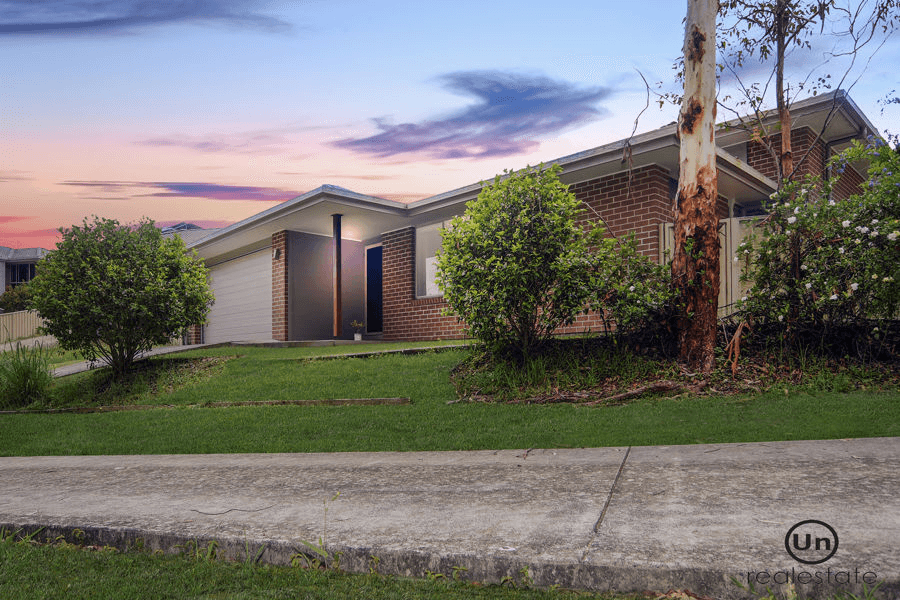 6 Bradbury Close, BOAMBEE EAST, NSW 2452