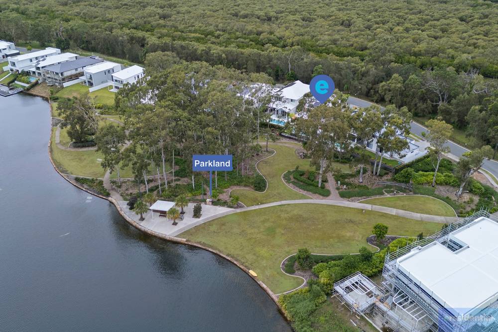 98 Lake Serenity Boulevard, Helensvale, QLD 4212