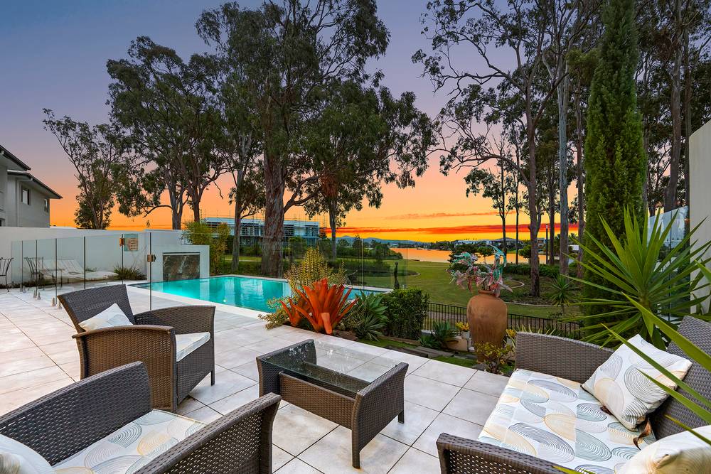 98 Lake Serenity Boulevard, Helensvale, QLD 4212