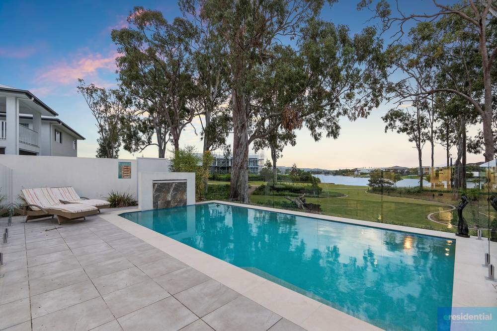 98 Lake Serenity Boulevard, Helensvale, QLD 4212