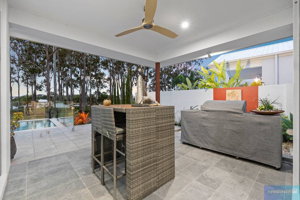 98 Lake Serenity Boulevard, Helensvale, QLD 4212