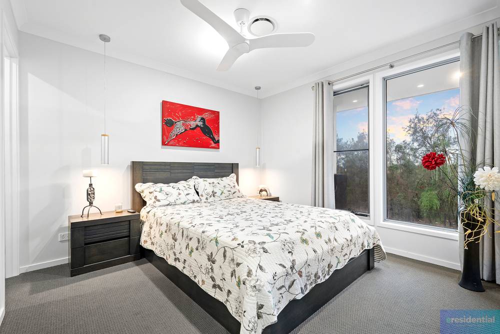 98 Lake Serenity Boulevard, Helensvale, QLD 4212