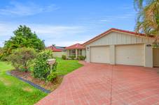 69 Monterey Keys Drive, HELENSVALE, QLD 4212