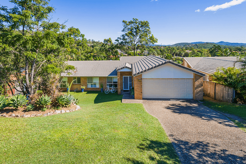 6 Tuvalu Street, Pacific Pines, QLD 4211