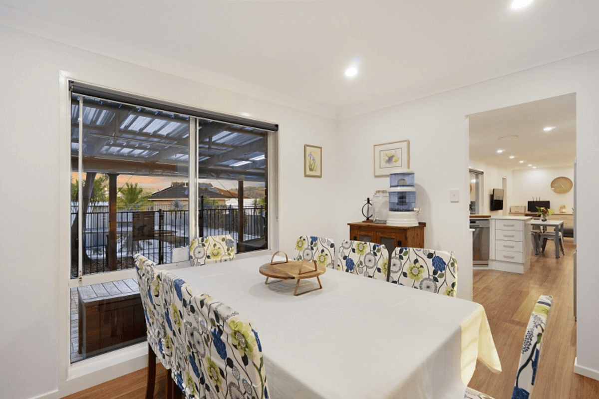 21 Morley Avenue, BATEAU BAY, NSW 2261