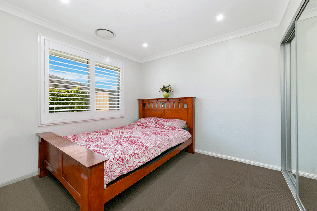 15 Bemurrah Street, Jordan Springs, NSW 2747