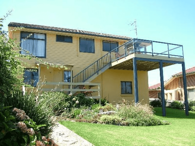 Attunga Ave, Kiama Heights, NSW 2533