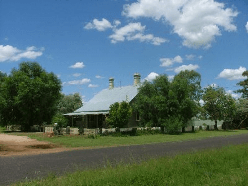 railway parade, Peak Hill, NSW 2869