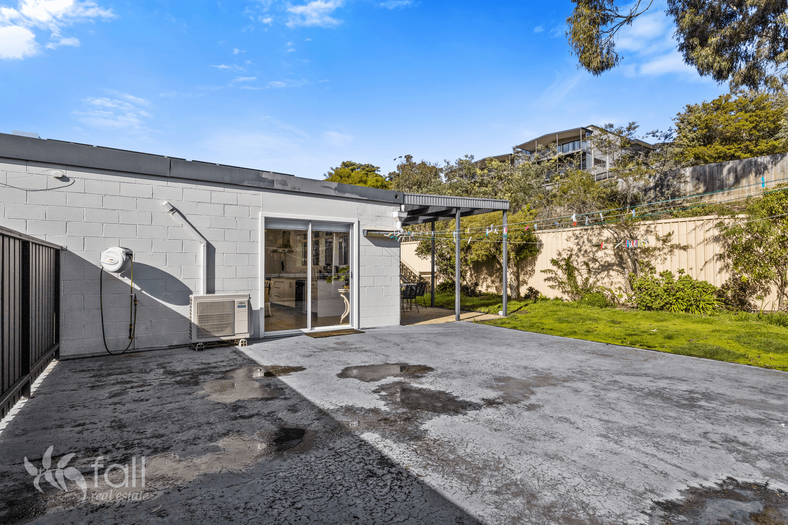 13A & 13B Roslyn Avenue, KINGSTON BEACH, TAS 7050