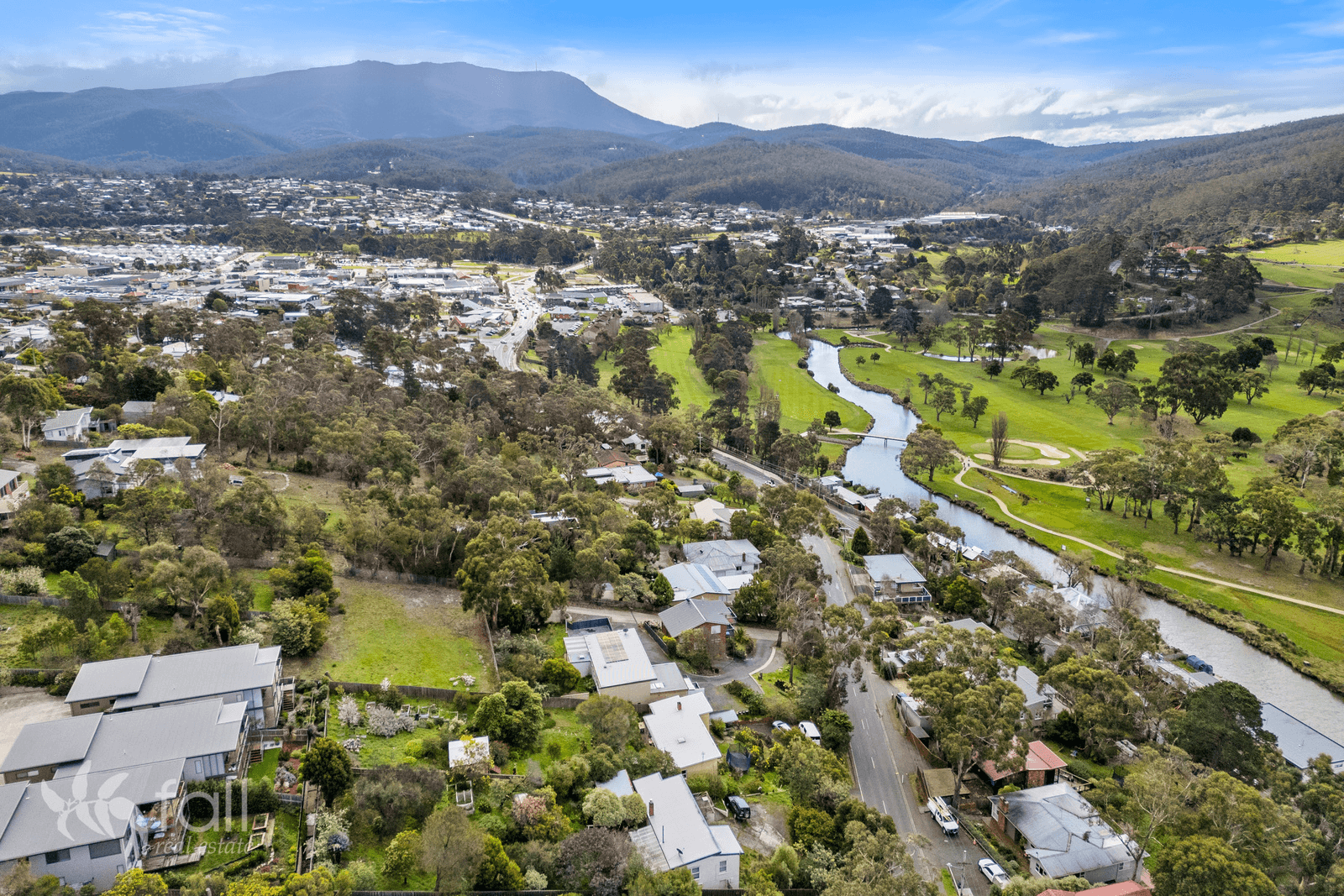 13A & 13B Roslyn Avenue, KINGSTON BEACH, TAS 7050