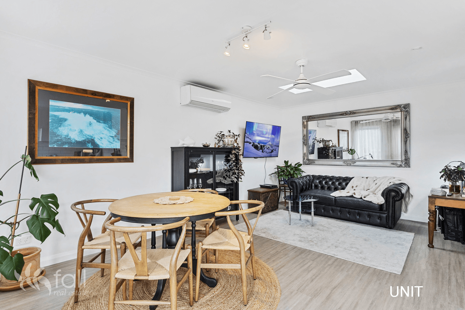 13A & 13B Roslyn Avenue, KINGSTON BEACH, TAS 7050