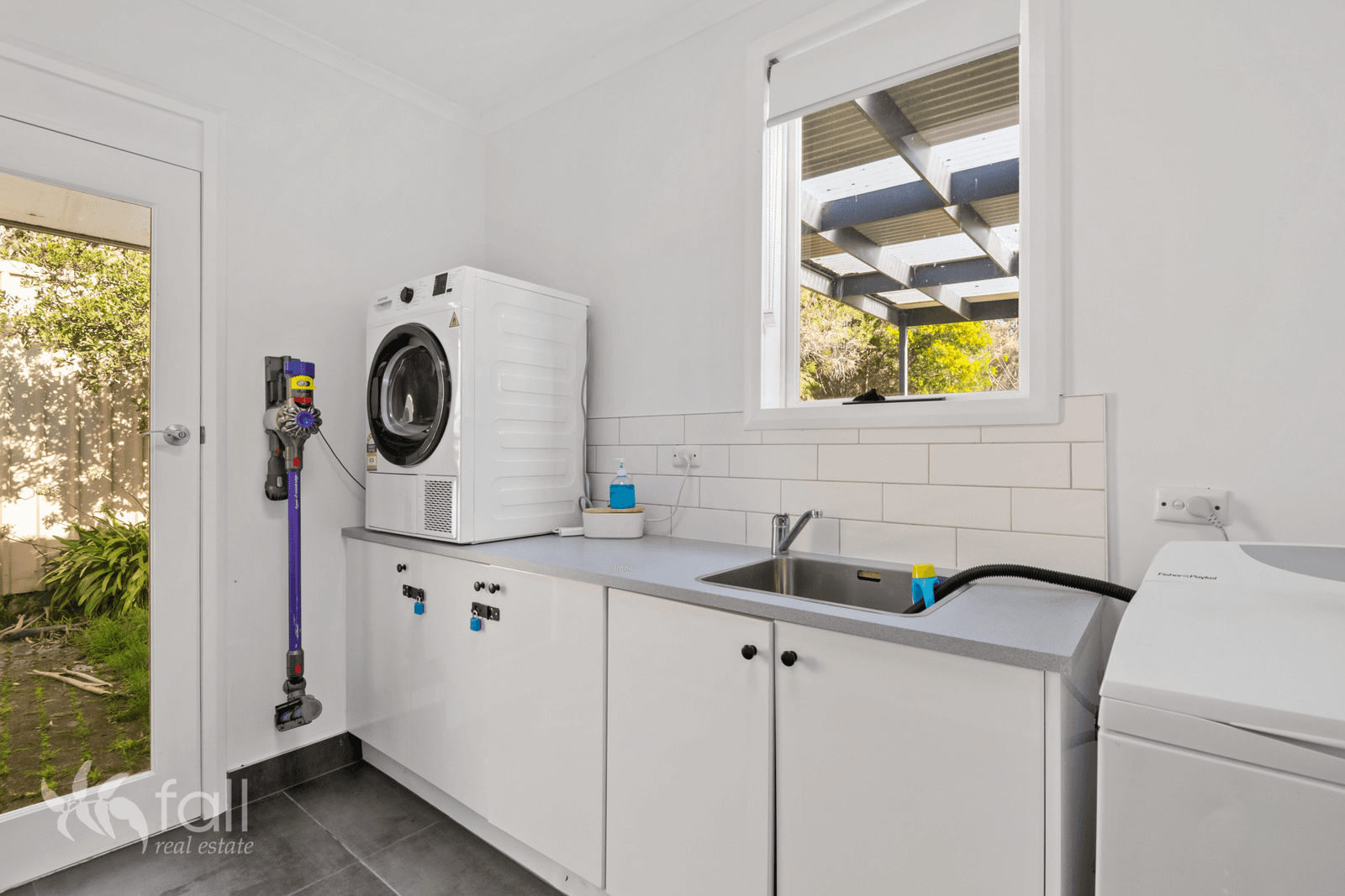 13A & 13B Roslyn Avenue, KINGSTON BEACH, TAS 7050