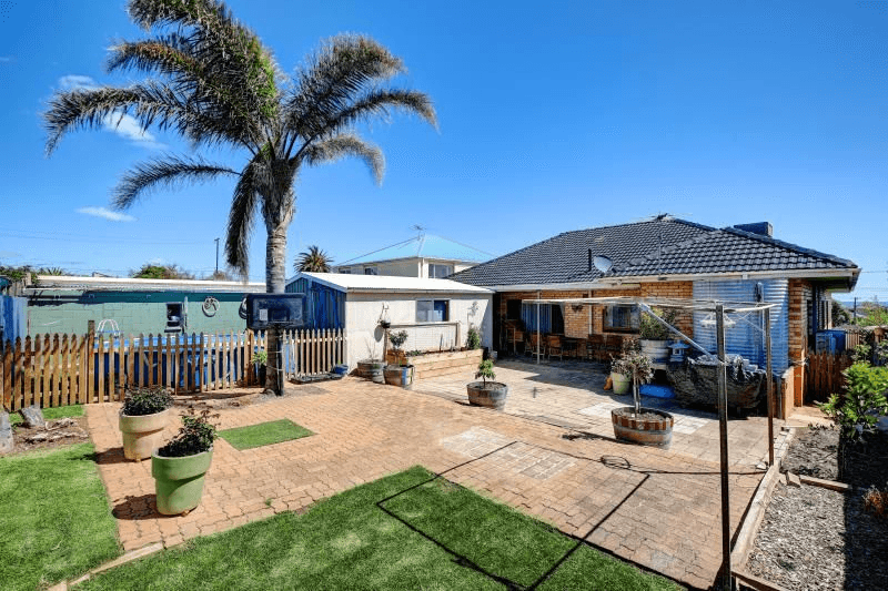 4 Taylor Terrace, Christies Beach, SA 5165