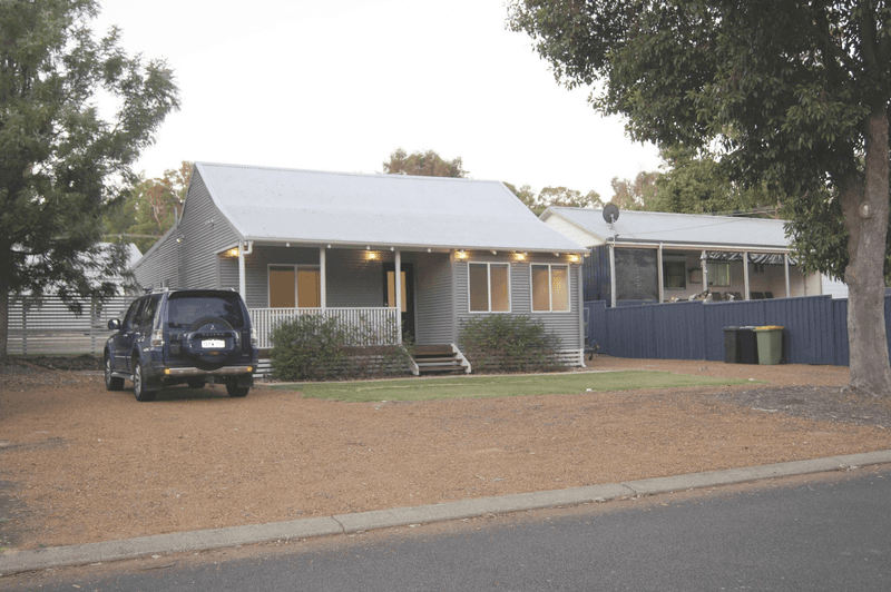 15 Ireland Street, Allanson, WA 6225